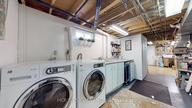 Additional image 31 of 641 Glen Moor Cres