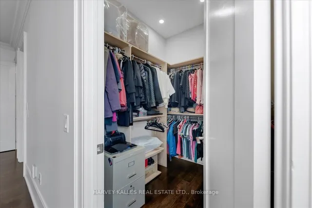 Additional image 27 of 70 Roehampton Ave Unit PH15