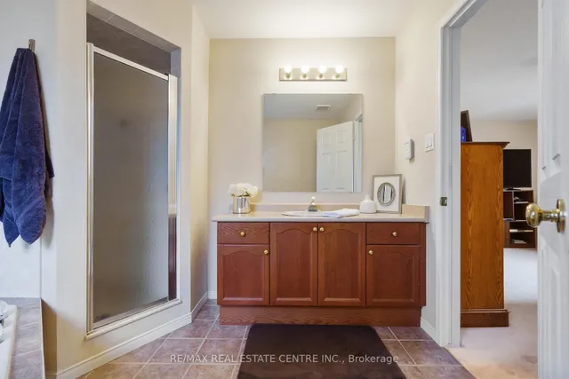 Additional image 33 of 10 Nature Crt