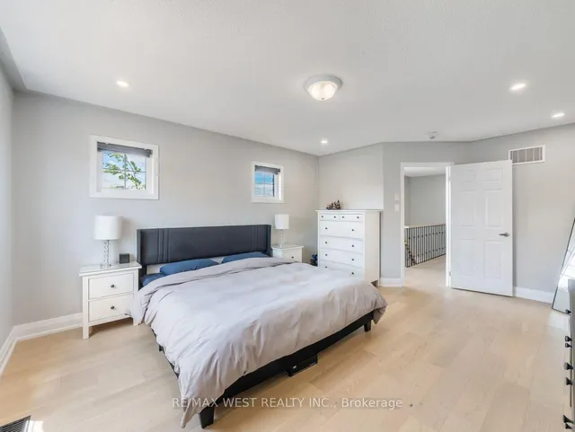 Additional image 27 of 60 Utopia Way