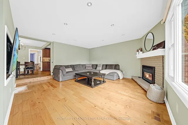 Additional image 5 of 215 Wexford Ave