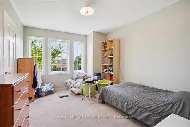 Additional image 25 of 70 Moore Cres