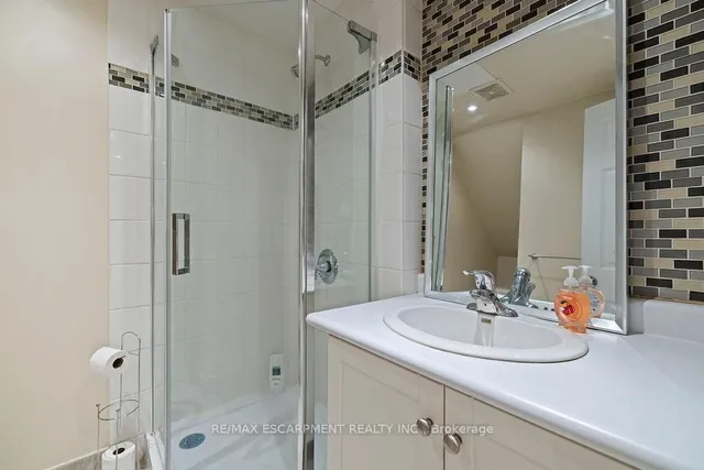 Additional image 28 of 8 Gerrick Crt