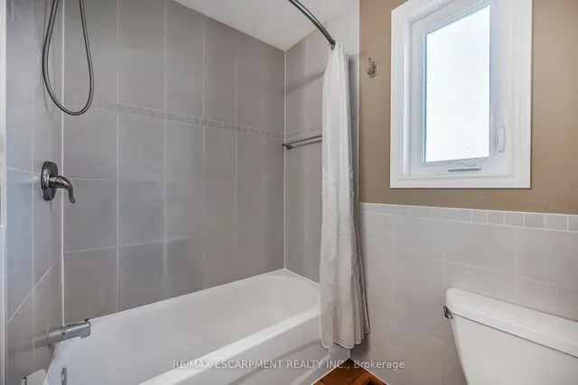 Additional image 27 of 533 Cochrane Rd