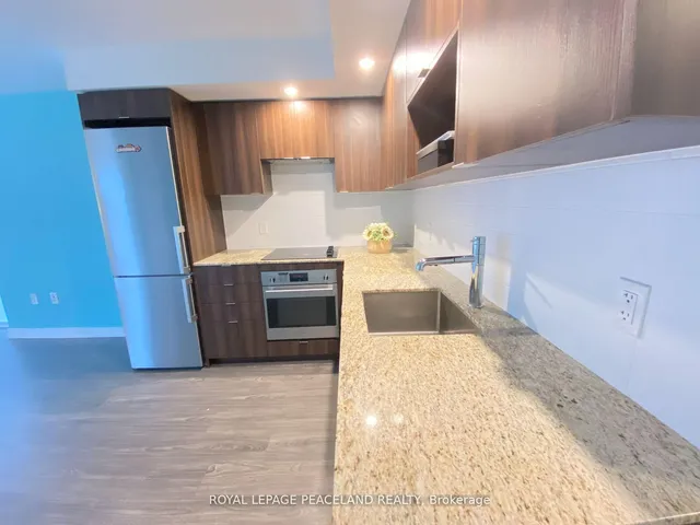 Additional image 23 of 225 Village Green Sq Unit 410