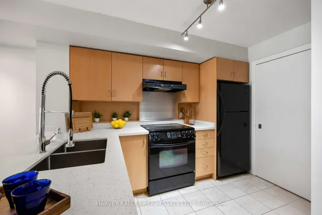 Additional image 8 of 18 Beverley St Unit 416