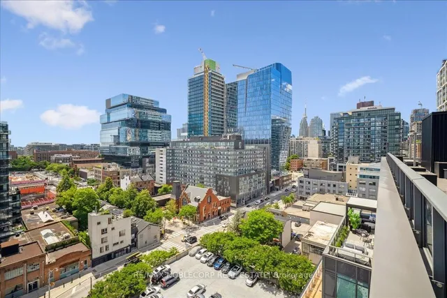 Additional image 40 of 120 Parliament St Unit 607