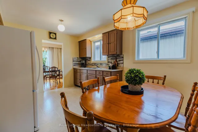 Additional image 18 of 840 Cedarbrae Ave