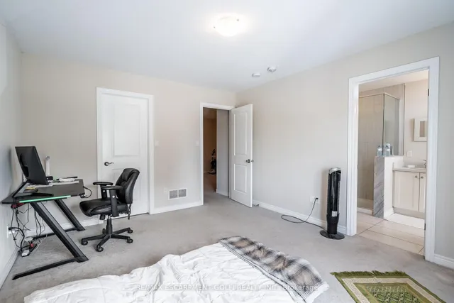 Additional image 20 of 98 SHOREVIEW Pl Unit 40