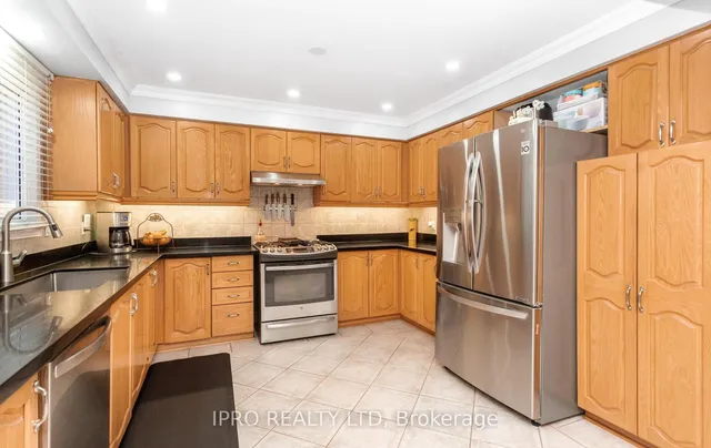 Additional image 14 of 12 Neville Cres