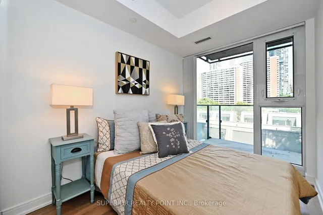 Additional image 23 of 50 Wellesley St Unit 704