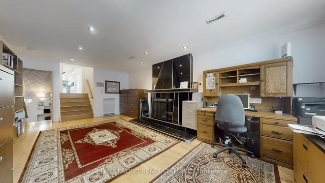 Additional image 13 of 571 Silver Creek Blvd