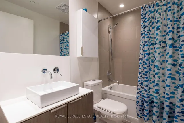 Additional image 11 of 159 Dundas St Unit 404