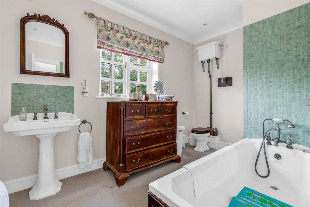 Additional image 15 of Danesbury Park Road, Welwyn