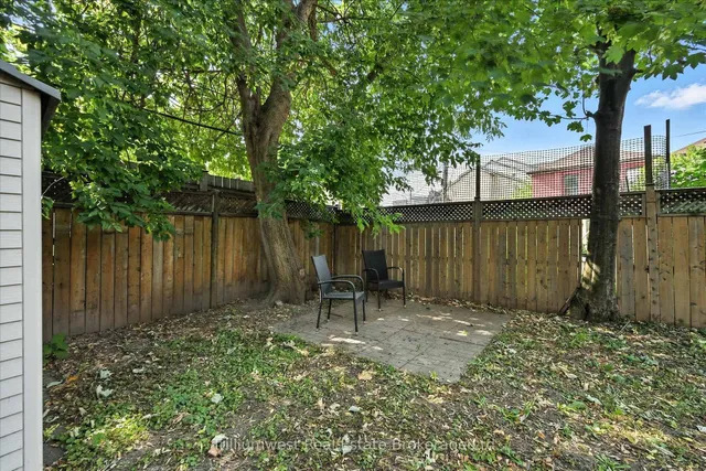 Additional image 43 of 4 Madison Ave