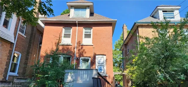 Additional image 3 of 71 Kensington Ave