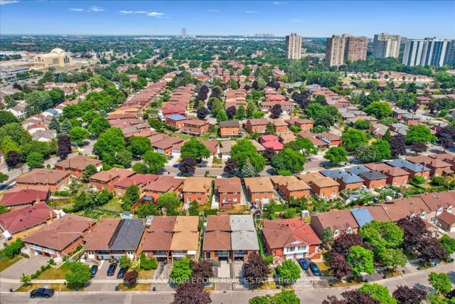 Additional image 42 of 77 Crayford Dr