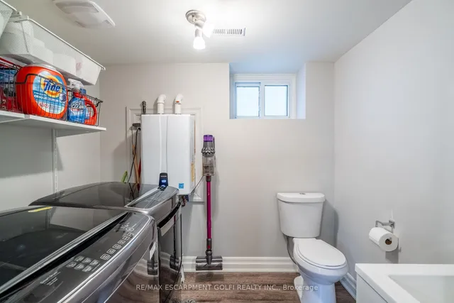 Additional image 17 of 324 Parkside Dr