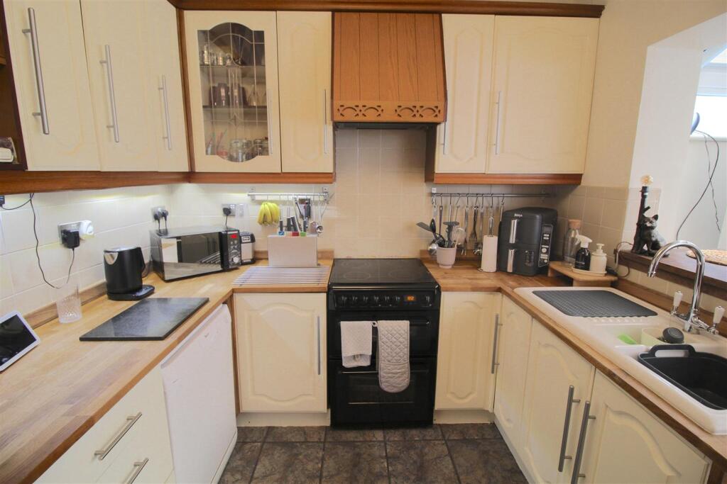 Additional image 5 of Derron Avenue, Sheldon, Birmingham