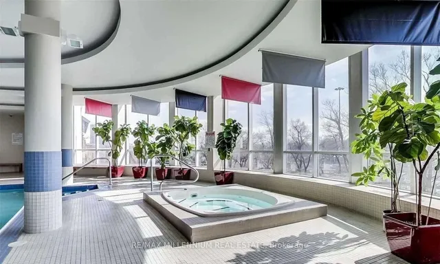 Additional image 26 of 1 Rean Dr Unit 2211