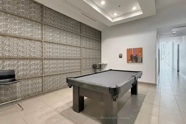 Additional image 31 of 33 Singer Crt Unit 1907