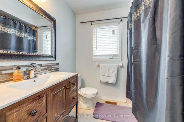 Additional image 17 of 4 Flatfield Way