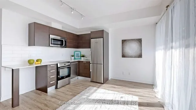 Additional image 10 of 42 Charles St Unit 4105