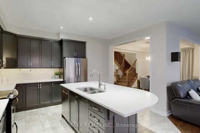 Additional image 15 of 107 Locker Pl