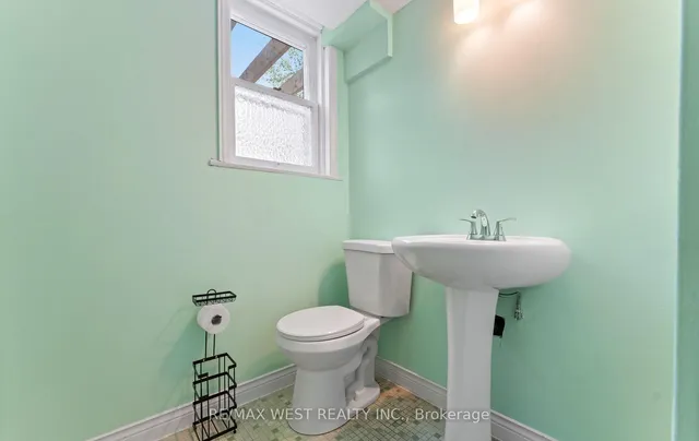 Additional image 29 of 23 Waltham Dr