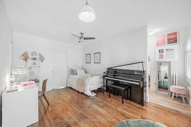 Additional image 23 of 104 Silver Birch Ave