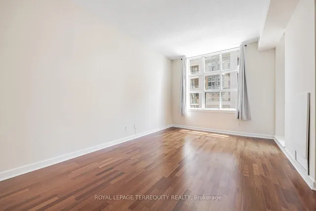 Additional image 10 of 438 Richmond St Unit 722