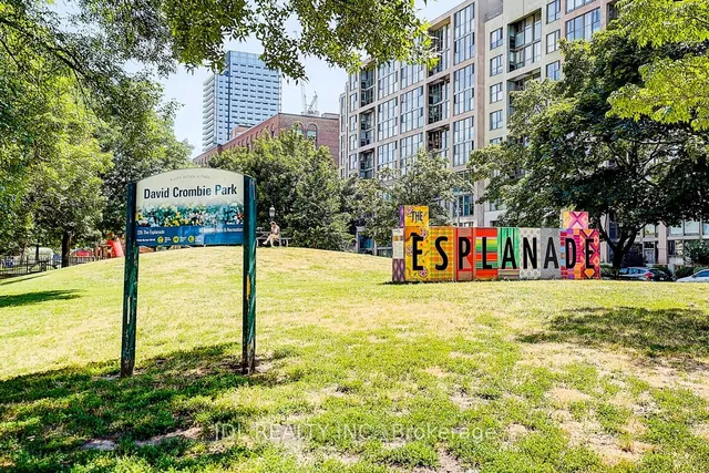 Additional image 44 of 60 Princess St Unit 202 SE