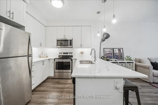 Additional image 6 of 610 Farmstead Dr Unit 104