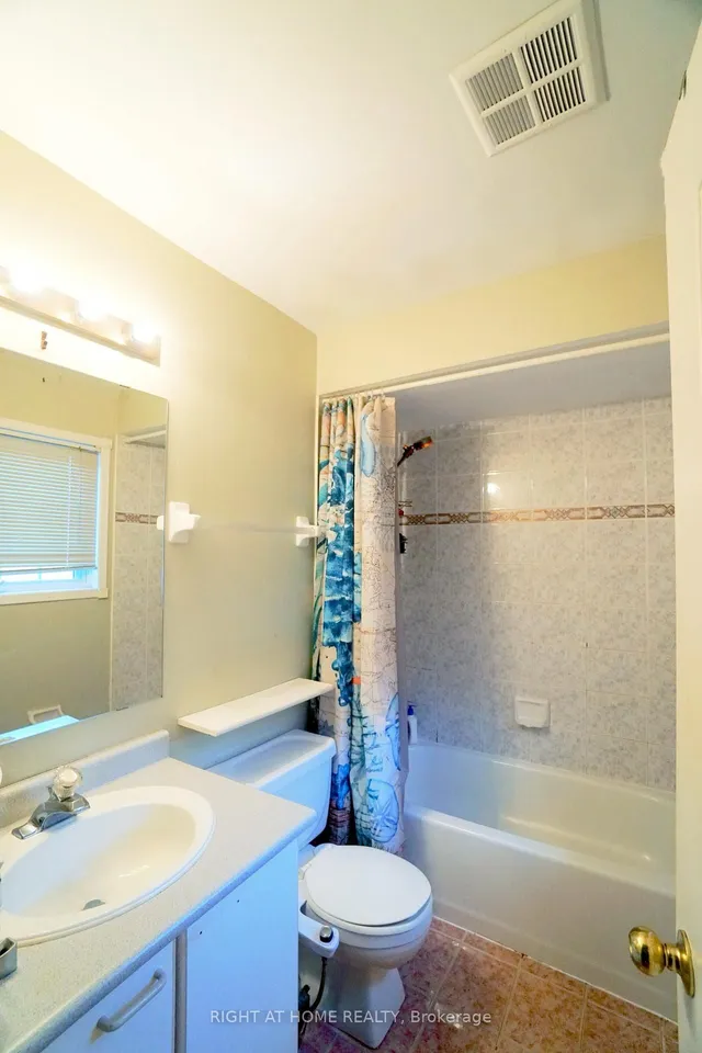 Additional image 6 of 377 Turnberry Cres