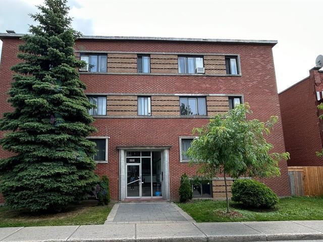 680 Av. Ball|Montréal (Villeray/Saint-Michel/Parc-Extension), Quebec H3N1J3