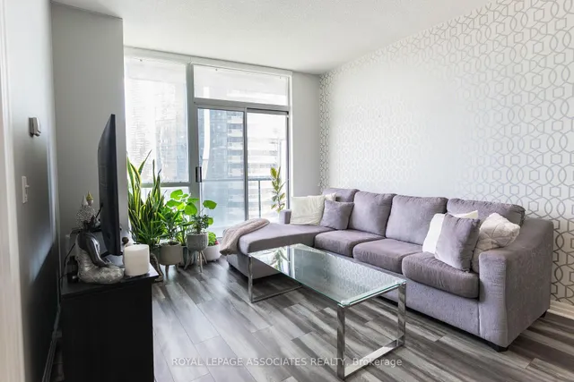 Additional image 16 of 16 Yonge St Unit 2407