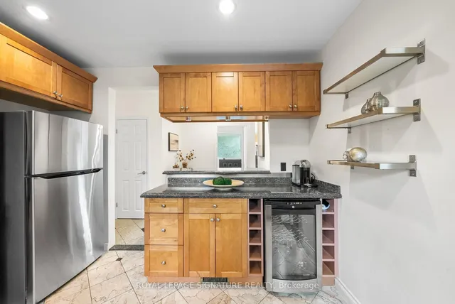 Additional image 17 of 136 Overland Dr