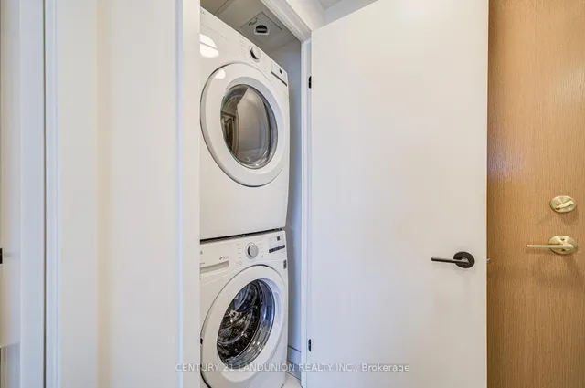 Additional image 10 of 1285 Queen St Unit 512