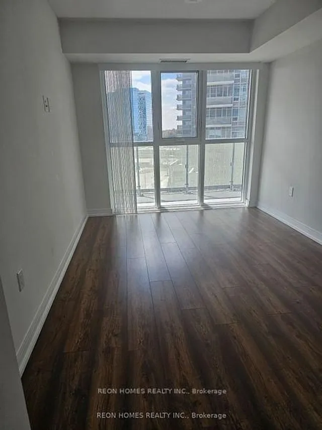 Additional image 4 of 225 Village Green Sq Unit 606