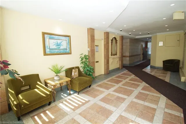 Additional image 5 of 90 Ling Rd Unit 904