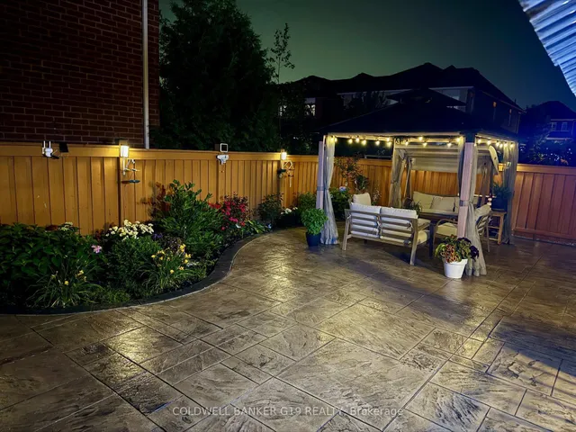 Additional image 38 of 43 Midcrest Circ