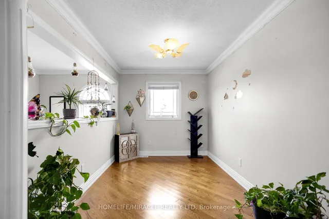 Additional image 21 of 628 Twain Ave