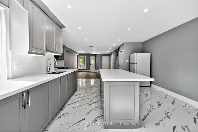 Additional image 16 of 17 Lenthall Ave