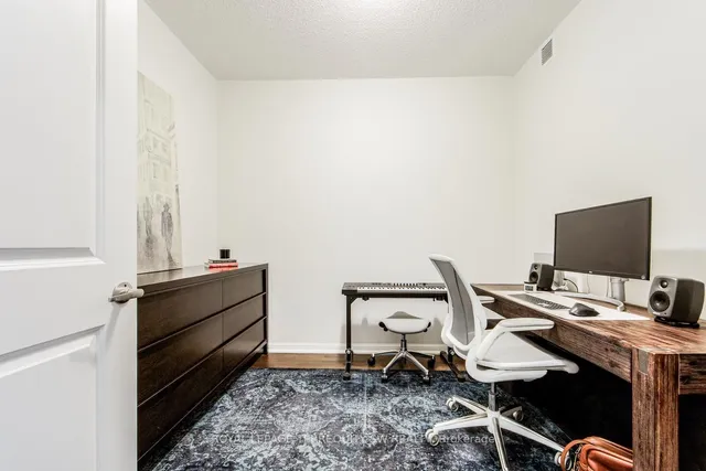 Additional image 16 of 628 Fleet St Unit 703