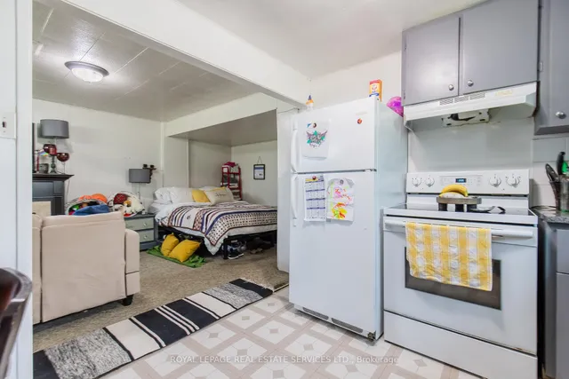 Additional image 33 of 75 Upwood Ave