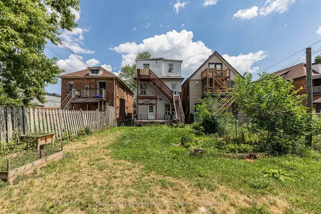 Additional image 37 of 22 Myrtle Ave