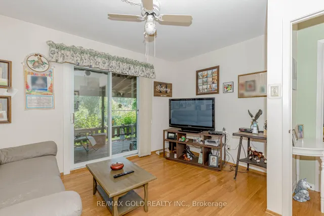 Additional image 27 of 31 Fallingdale Cres