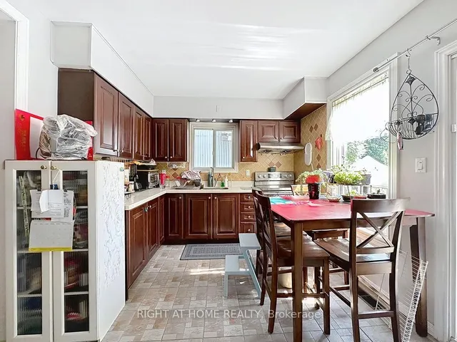 Additional image 9 of 132 Bellwoods Ave