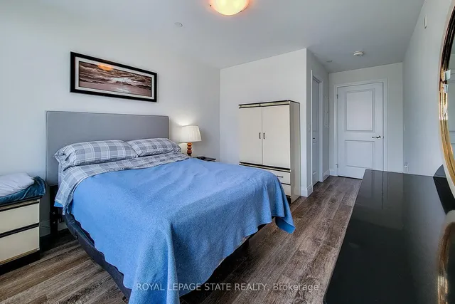 Additional image 29 of 1 Redfern Ave Unit 313