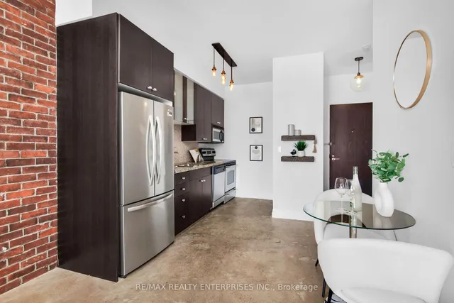 Additional image 9 of 1005 King St Unit 913